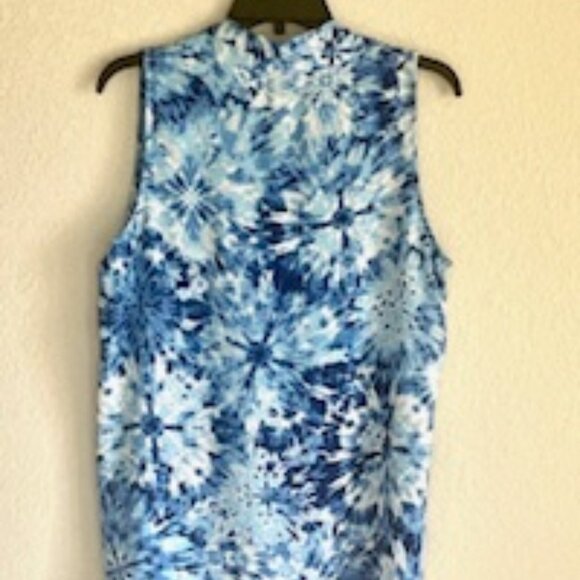 Tacera large ladies sleeveless blouse. Mixture of blues. - Picture 2 of 5
